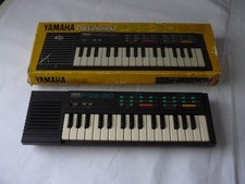 YAMAHA PORTA SOUND PSS-30