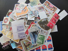 World Large Lot 1000+stamps  off paper
