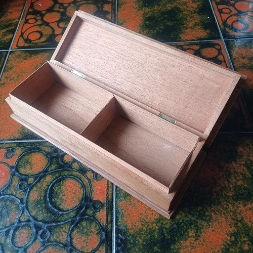 Antique vintage wooden box - antique/vintage,
