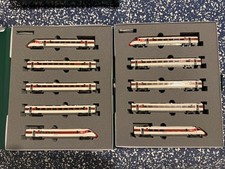 2 x N Gauge Kato 10-1674 LNER