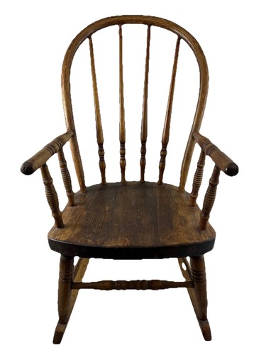Vtg child solid oak - child's,