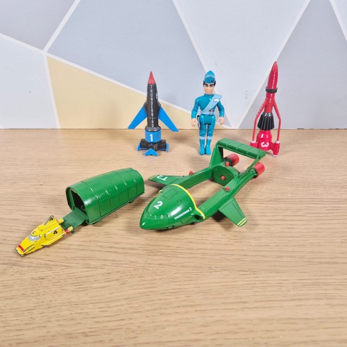 Vtg thunderbird 4 - 1,, 2,