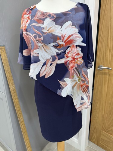 Wallis petite floral cape - wallis,
