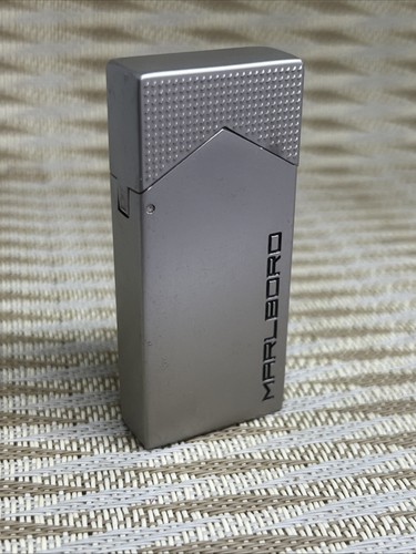 Marlboro lighter case with - marlboro, lid