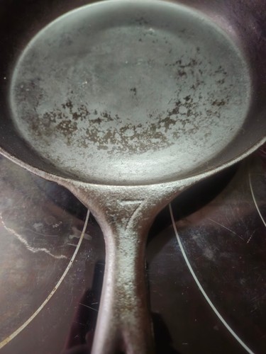 Cast iron skillet sits - iron, #7,