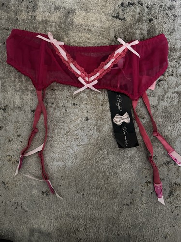Playful promises suspender - playful,