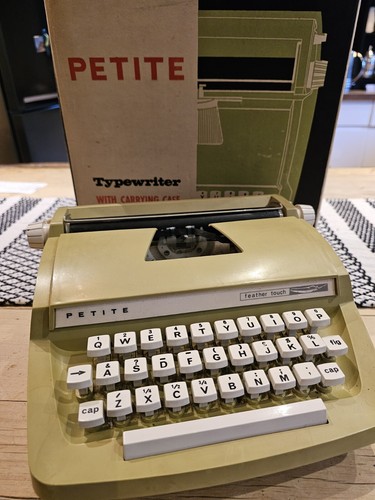 Lovely vintage petite - ☆,