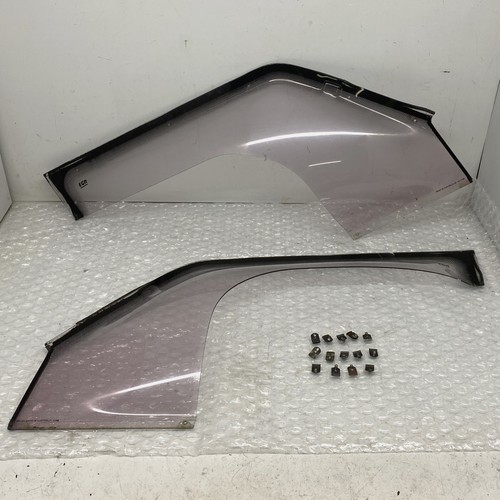 Front wind deflectors - front,