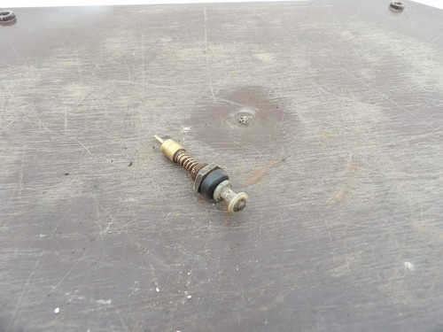 Suzuki 370 choke - 370, plunger