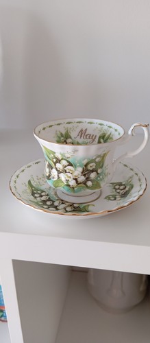 Royal albert lilly - lilly, the