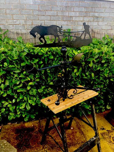 Cast iron metal - cast, refurbished