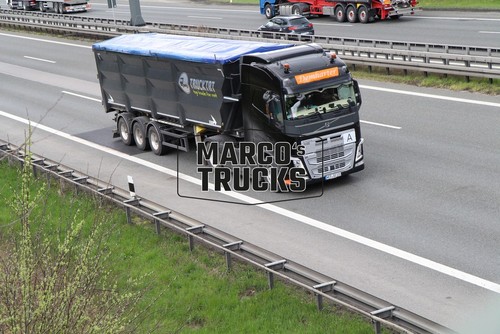 Truck photo volvo - truck,