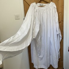 Watts & CO  London vestment