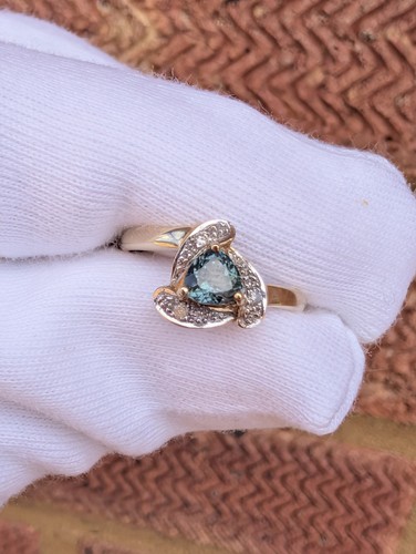 9ct yellow gold alexandrite - yellow,