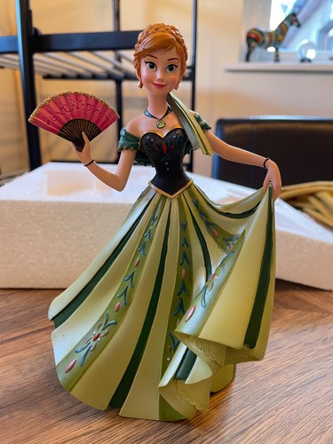 Disney showcase anna - anna, haute