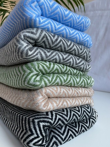Thick luxury 100 cashmere - 100%,