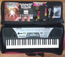 Yamaha keyboard PSR-175 61 keys with many extras & new carry case