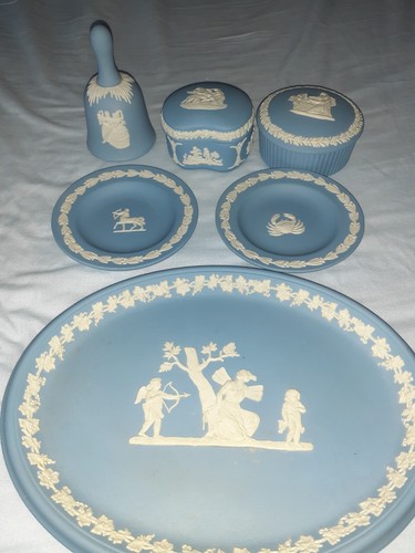 Wedgwood jasperware pale - wedgwood,
