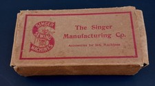 SINGER SEWING MACHINE ACCESSORIES for 66K Machines ANTIQUE ? plus OIL CAN 