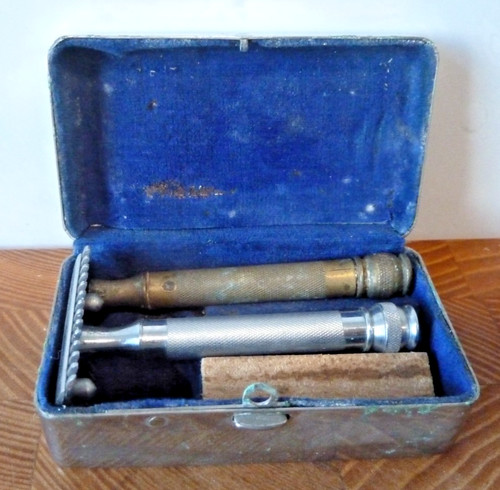Vintage safety razor british - ,