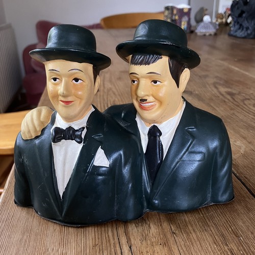 Laurel and hardy ornamental - laurel,