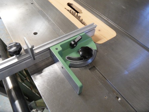 Table saw double mitre - table, angle