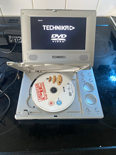 Technika pdvd2005 portable dvd - portable,