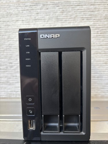 219p qnap bay - bay, desktop