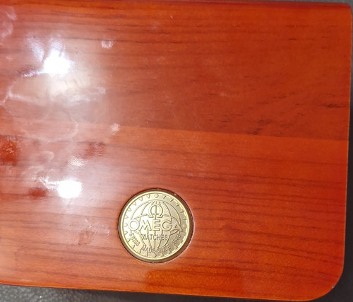 Omega wooden presentation - omega,