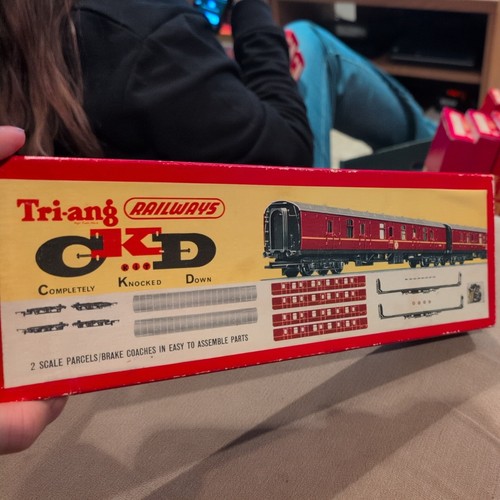 Triang ckd r387 - ckd, pair