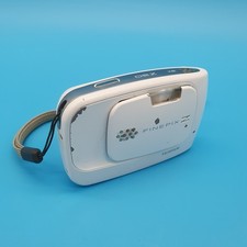 Fujifilm FinePix Z30 10MP Compact Digital Camera White