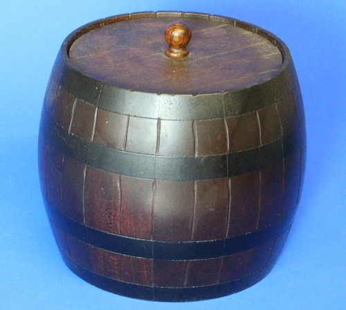 Vintage biscuit barrel - biscuit, /ice
