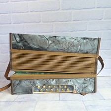 Maestro Accordion Green Marble