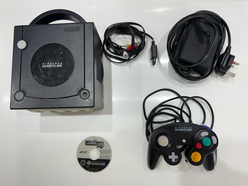 Nintendo gamecube console - nintendo,