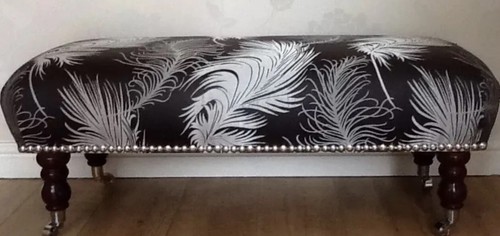 New footstool laura - new,