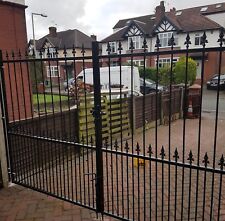 HEAVY DUTY DRIVE GATE, GATE, WROUGHT IRON GATE, METAL GATE, DRIVE GATE. UK