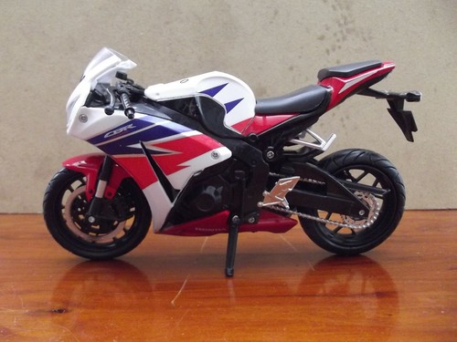 Honda fireblade blade - 1:12,