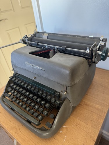 Vintage remington typewriter - vintage,