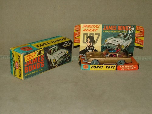 Corgi toys 1965 - toys, gold