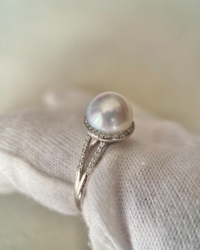 960 silver white - £960,