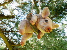 Hanging Resin Pig Garden