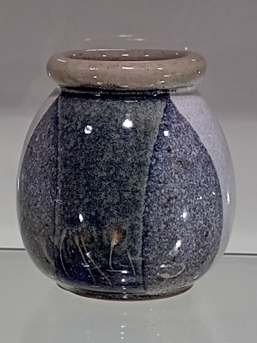 Small studio pottery vase - pottery, /