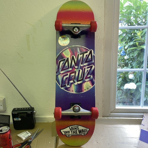 Santa cruz dot skateboard - cruz,