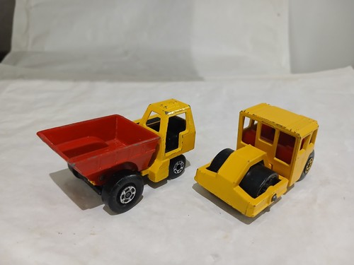 Matchbox site dumper and bomag - matchbox,
