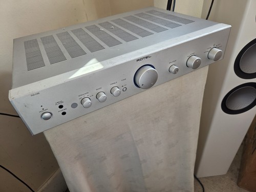 Rotel integrated - rotel,