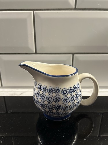 Nicola spring ceramic milk - nicola,
