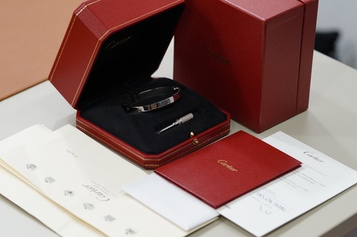 Cartier white gold love - cartier,