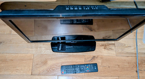 22ld350 22in black lcd - 22in, tv