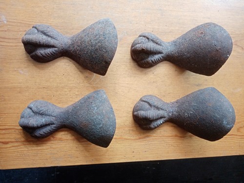 Bath claw feet - claw,
