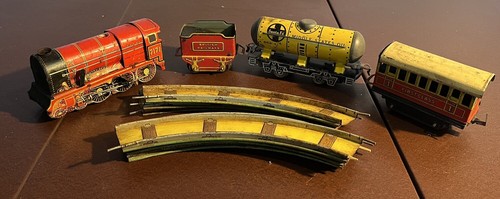 Chad valley clockwork - chad, train